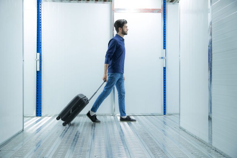 moving and storage services in Dubai